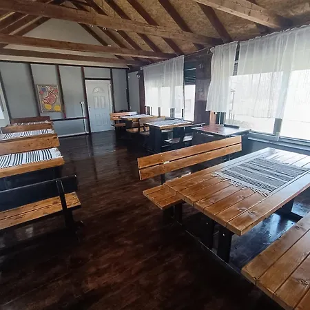 Morlak - Guest House - Restaurant - Gated Parking Polaca