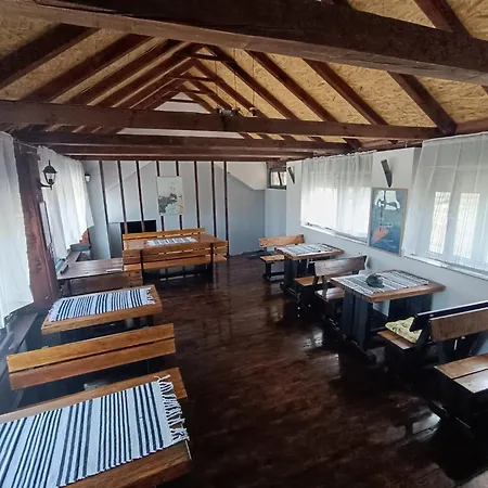 Morlak - Guest House - Restaurant - Gated Parking Guest house 3*