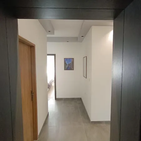 Morlak - Guest House - Restaurant - Gated Parking