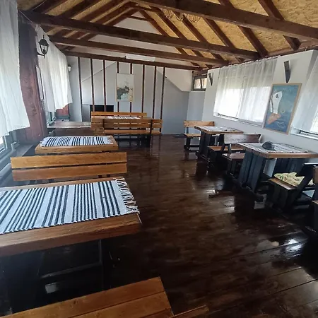 Guest house Morlak - Guest House - Restaurant - Gated Parking Polaca