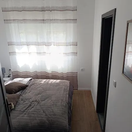 Morlak - Guest House - Restaurant - Gated Parking 3*