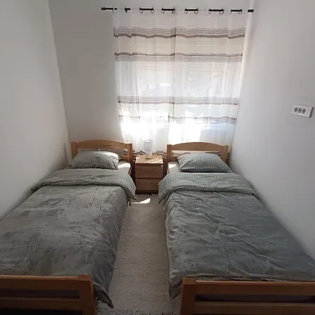 Morlak - Guest House - Restaurant - Gated Parking