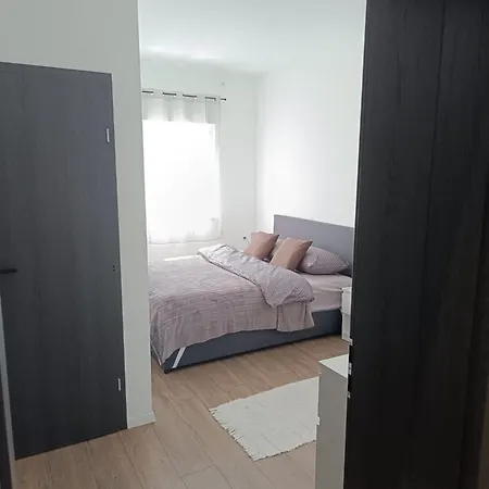 Morlak - Guest House - Restaurant - Gated Parking